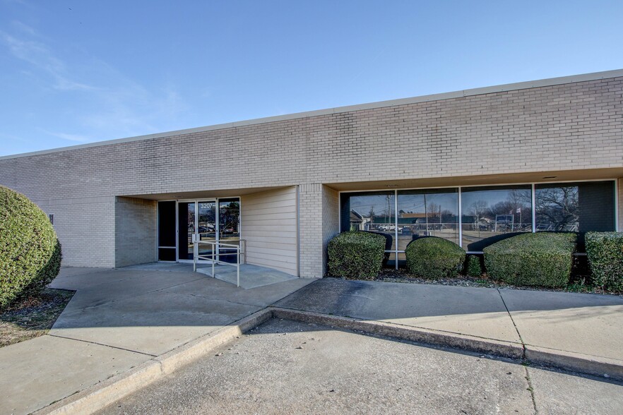 3207 S Norwood Ave, Tulsa, OK for sale - Building Photo - Image 1 of 1