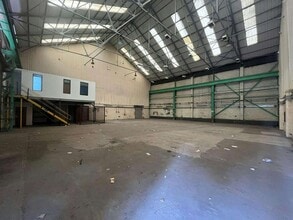 7-8 Curran Rd, Cardiff for lease Interior Photo- Image 2 of 4