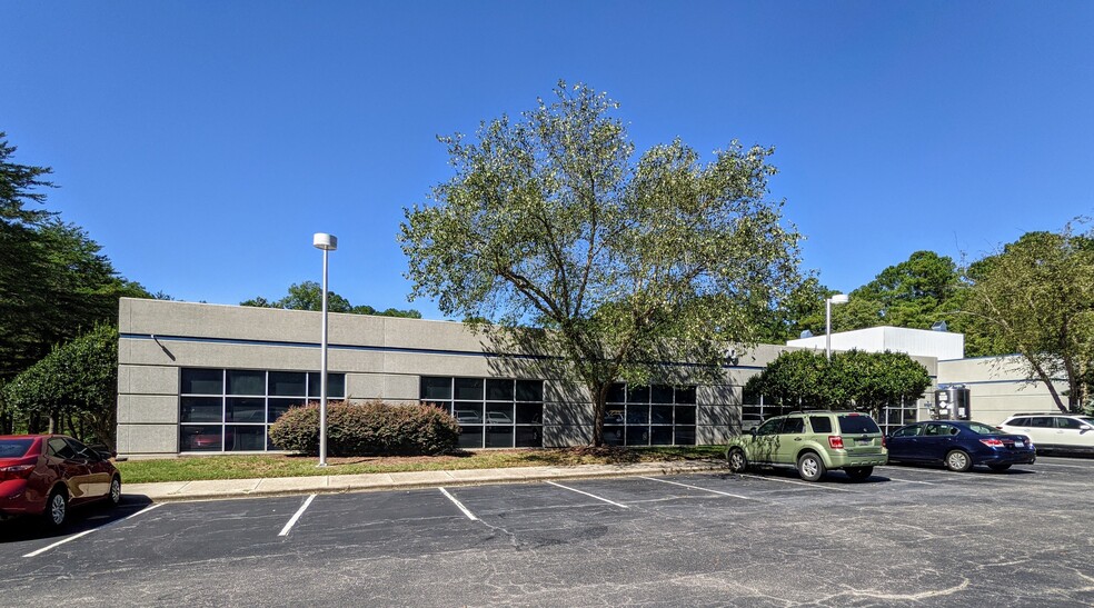 3300 Gateway Centre Blvd, Morrisville, NC for lease - Building Photo - Image 3 of 8