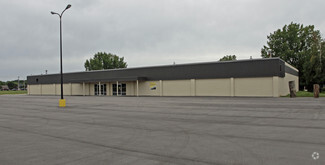 More details for 2490 Main St, Green Bay, WI - Retail for Sale