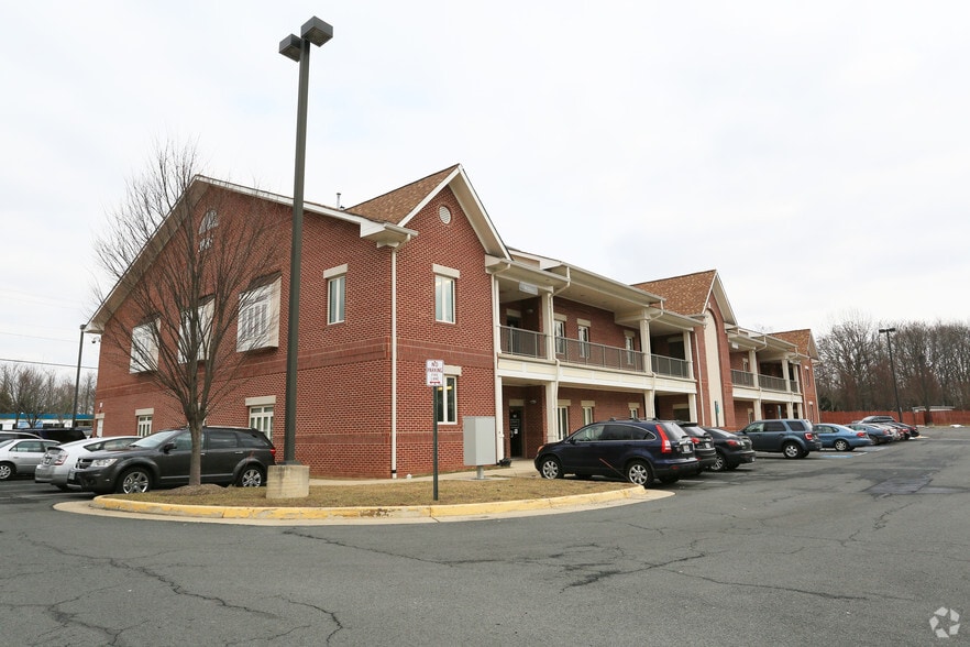 3985 Prince William Pky, Woodbridge, VA for lease - Building Photo - Image 3 of 10