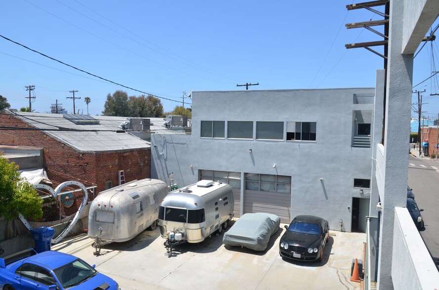 1275 Electric Ave, Venice, CA for lease - Primary Photo - Image 1 of 15