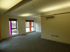 25 Heath Mill Ln, Birmingham for lease Interior Photo- Image 1 of 4