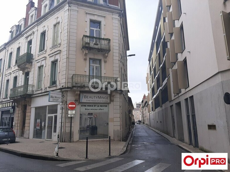 Retail in Valence for sale - Building Photo - Image 3 of 8