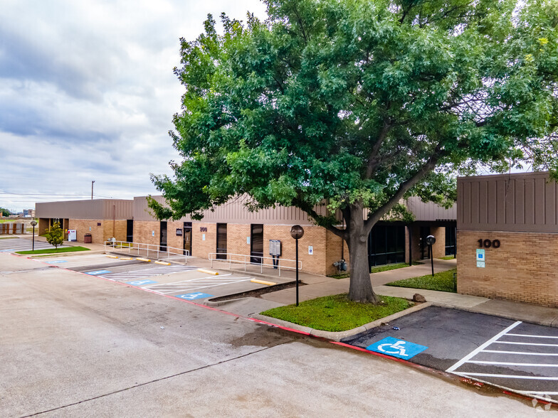 520 Central Pky E, Plano, TX for lease - Building Photo - Image 2 of 7