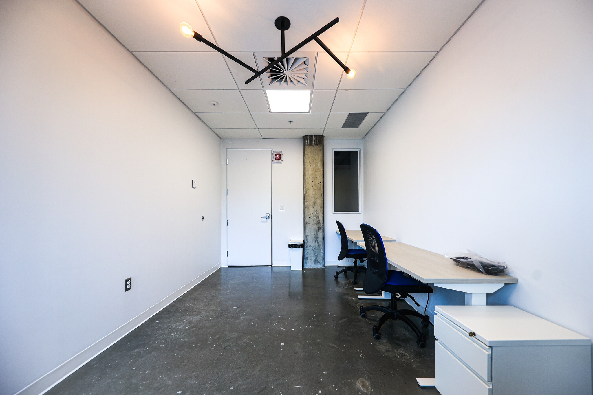7236 St Waverly, Montréal, QC for lease Interior Photo- Image 1 of 5
