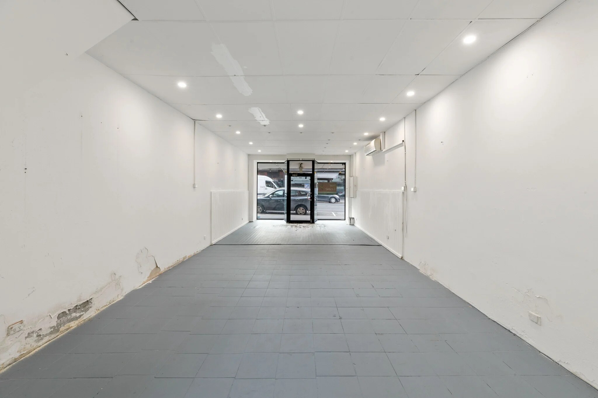 371 Hampton St, Hampton for lease Interior Photo- Image 1 of 6