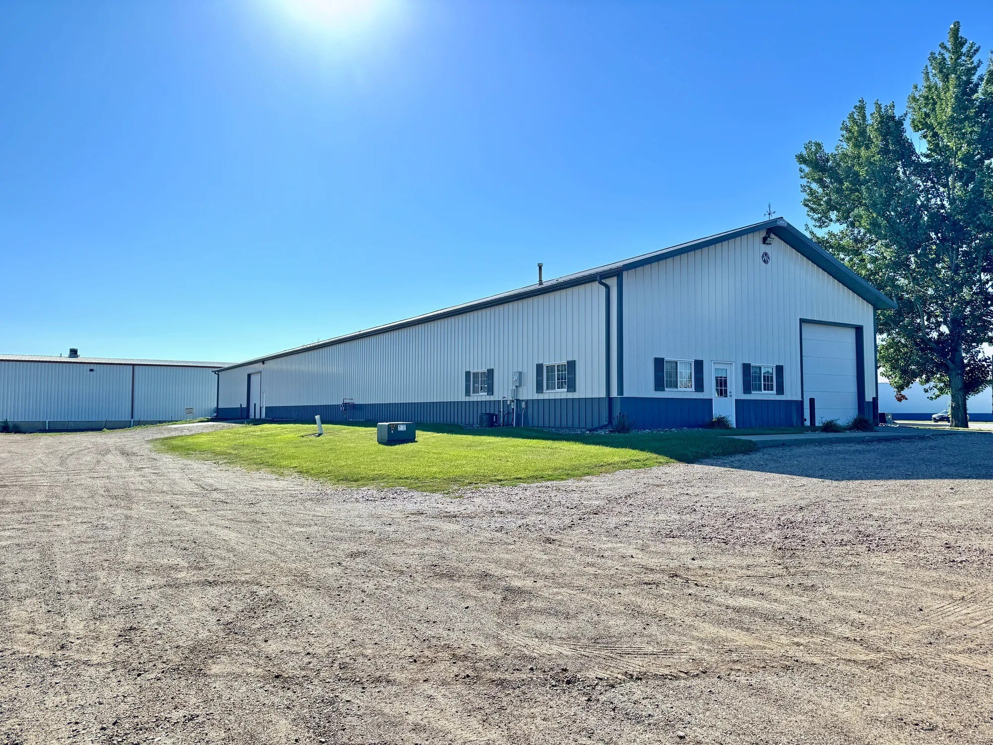 27082 S Mueller Ave, Sioux Falls, SD for lease Primary Photo- Image 1 of 9