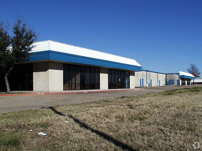 2200 Los Rios Blvd, Plano, TX for lease - Building Photo - Image 2 of 14