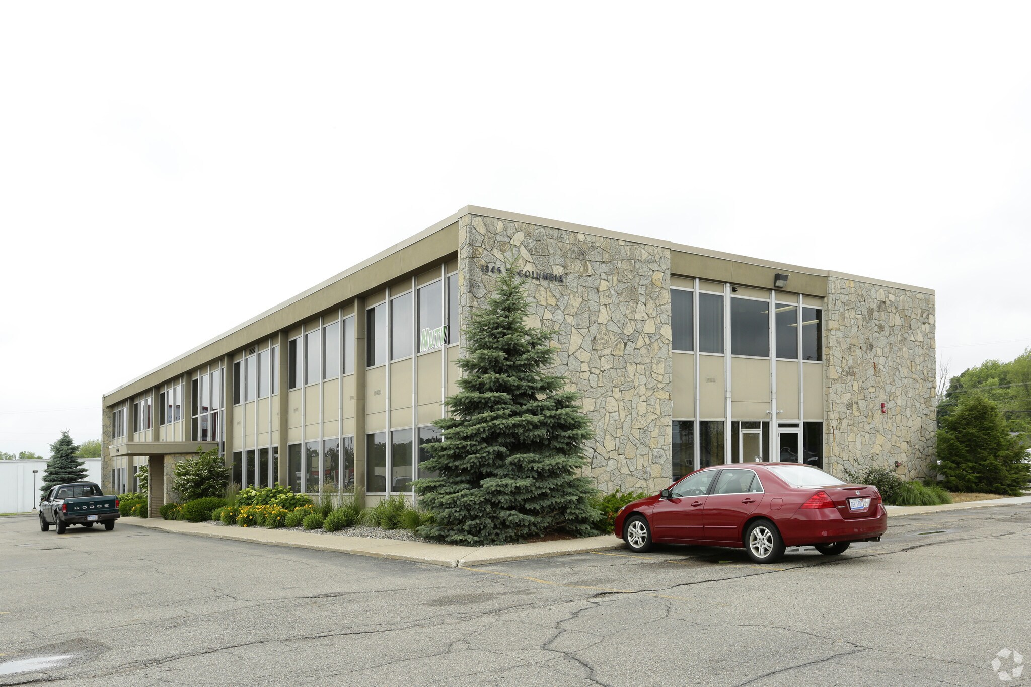 1346 W Columbia Ave, Battle Creek, MI for sale Primary Photo- Image 1 of 1