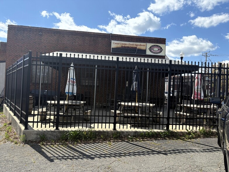 1401 Sulphur Spring Rd, Arbutus, MD for sale - Building Photo - Image 2 of 14