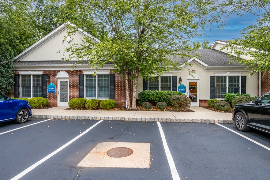 1555 Ruth Rd, North Brunswick, NJ for lease - Building Photo - Image 2 of 15