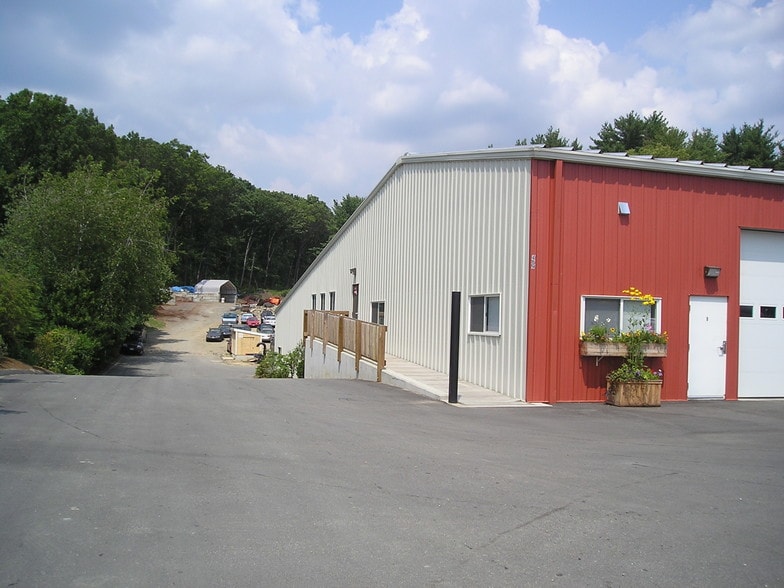 469 River Rd, Hudson, MA for lease - Building Photo - Image 2 of 9