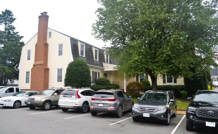 7309 Hanover Green Dr, Mechanicsville, VA for sale - Building Photo - Image 3 of 15