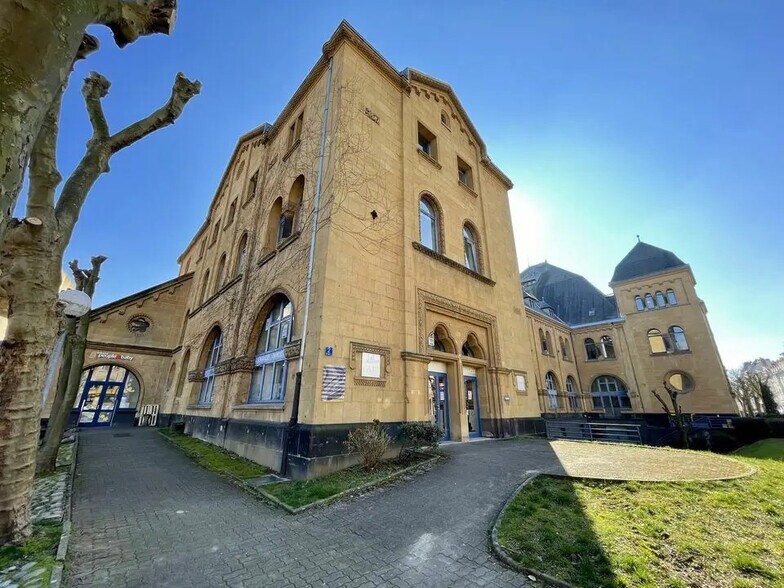 Office in Metz for lease - Building Photo - Image 2 of 9