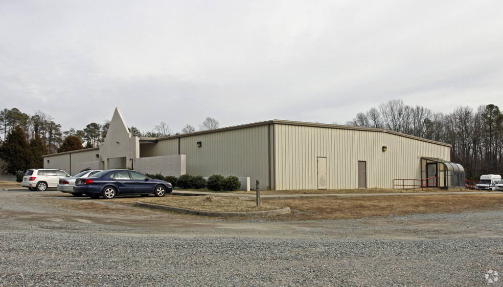 7193 Brooking Way, Mechanicsville, VA for sale - Building Photo - Image 2 of 2