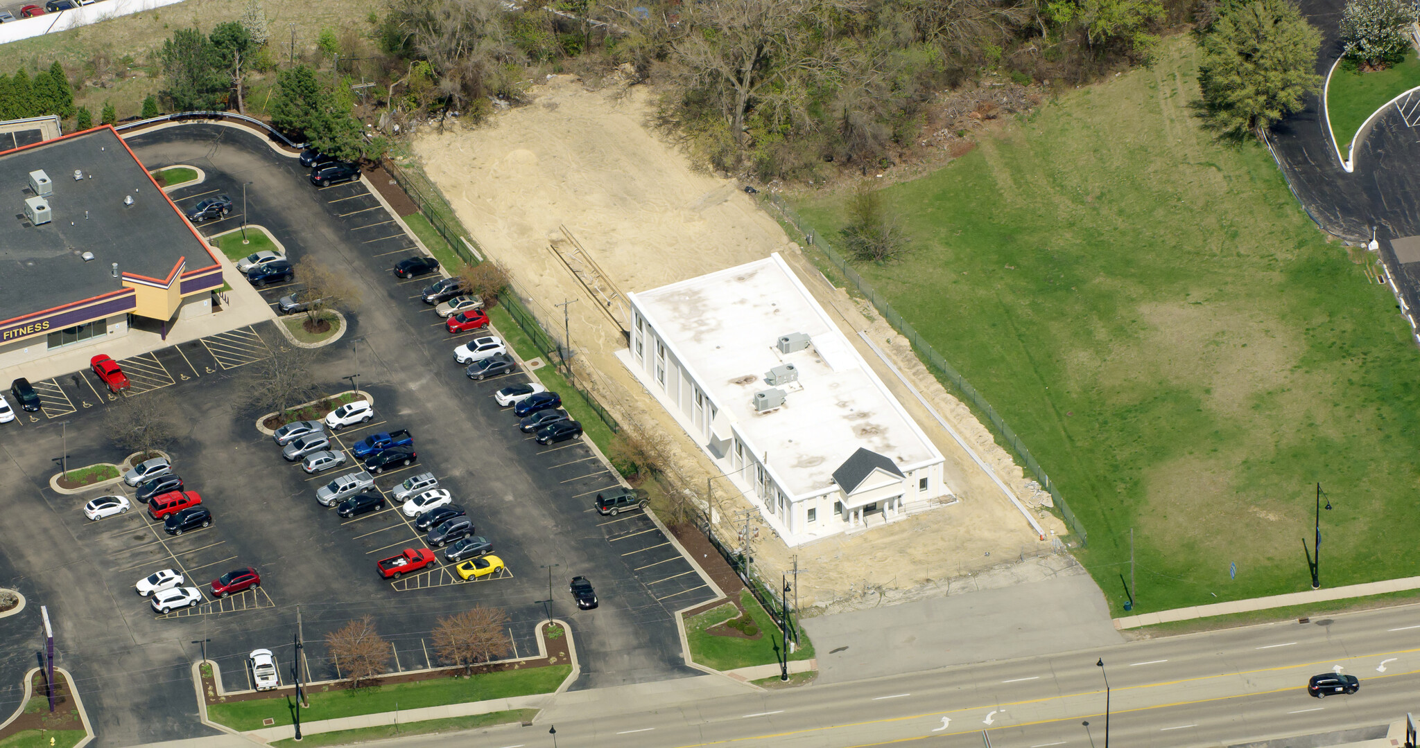 4312 E State St, Rockford, IL for lease Primary Photo- Image 1 of 4