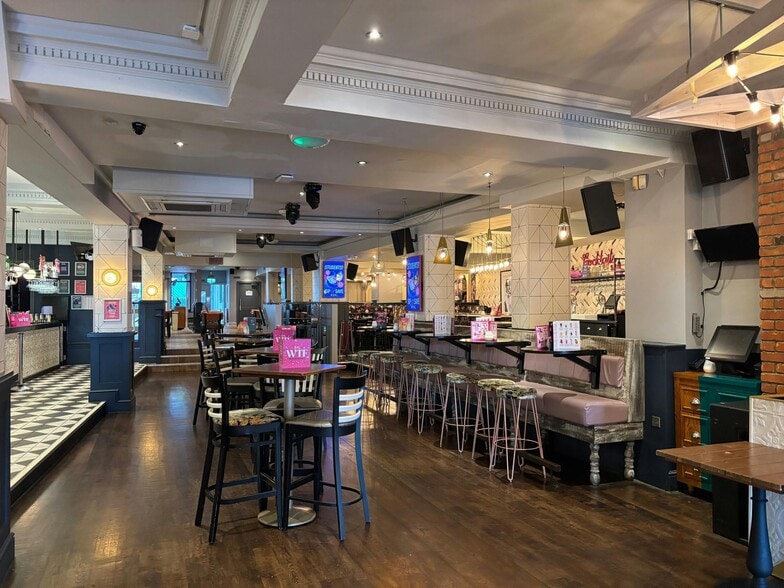 53-54 Hall Gate, Doncaster for sale - Interior Photo - Image 3 of 19