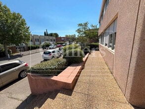 595 Route De La Seds, Vitrolles for lease Building Photo- Image 2 of 3