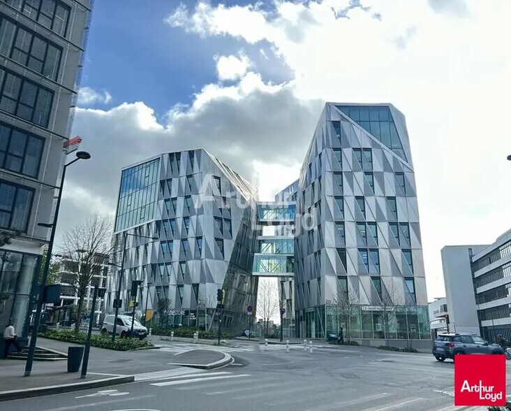 Office in Rennes for lease - Building Photo - Image 1 of 5