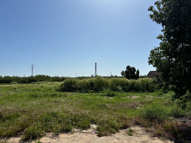 Avenida la Constitución, 86, Bollullos de la Mitación, Sevilla for sale - Building Photo - Image 1 of 10