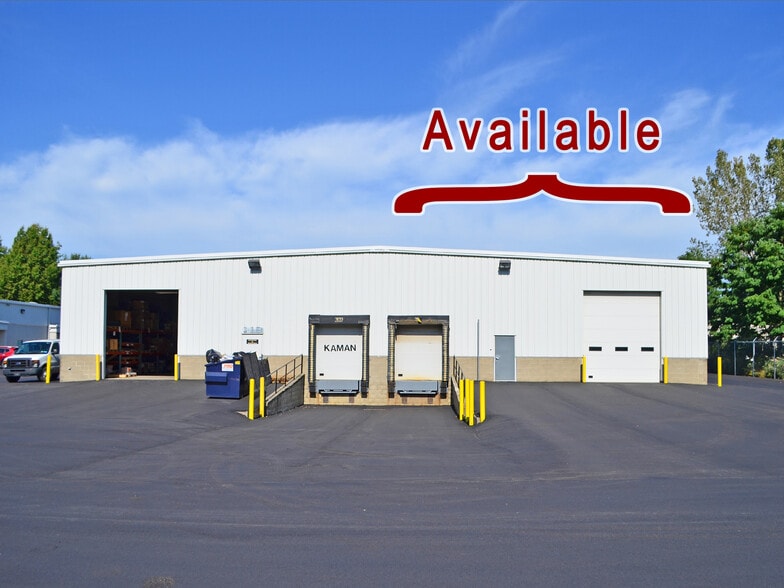 2333-2335 W 50th St, Erie, PA for lease - Building Photo - Image 2 of 16