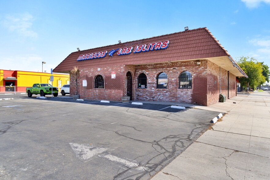 3404 N Cedar Ave, Fresno, CA for sale - Building Photo - Image 1 of 35