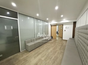 Office in Torcy for lease Interior Photo- Image 2 of 4