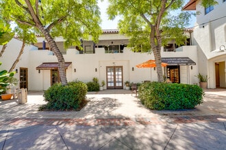 2415 San Diego Ave, San Diego, CA for lease Building Photo- Image 1 of 2