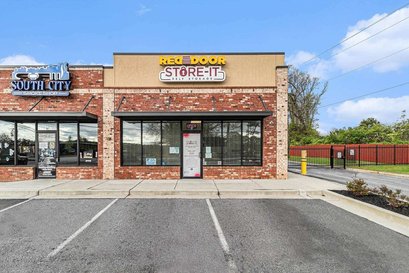 6125 Feldwood Rd, Union City, GA 30291 Red Door StoreIt