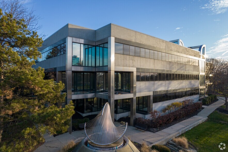 400 Metro Pl N, Dublin, OH for lease - Building Photo - Image 1 of 8