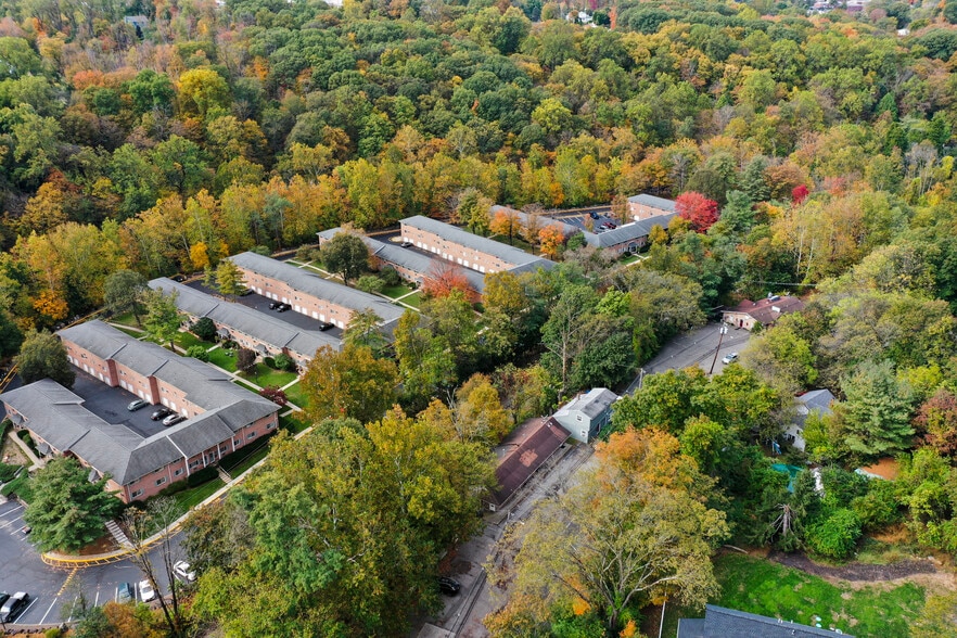 Dual-Site Vertical Cannabis Portfolio portfolio of 2 properties for sale on LoopNet.com - Aerial - Image 3 of 33