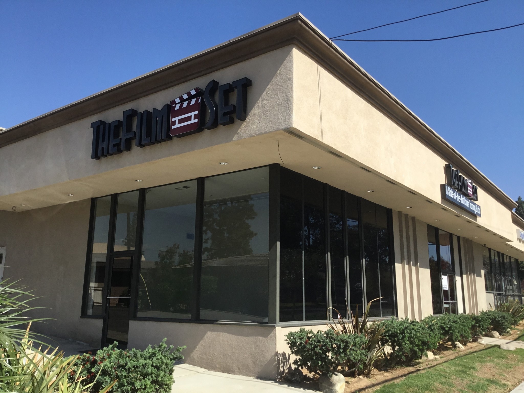 965-975 W Foothill Blvd, Claremont, CA for sale Primary Photo- Image 1 of 1