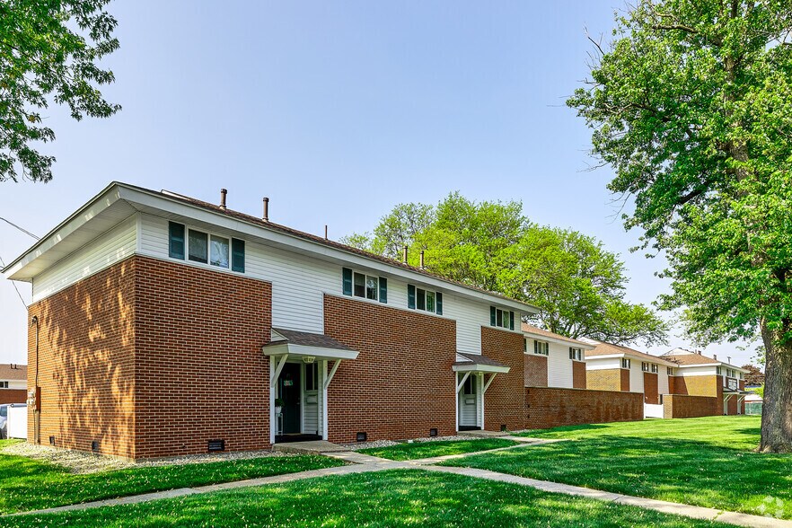 2830 131st St, Toledo, OH for sale - Primary Photo - Image 1 of 1