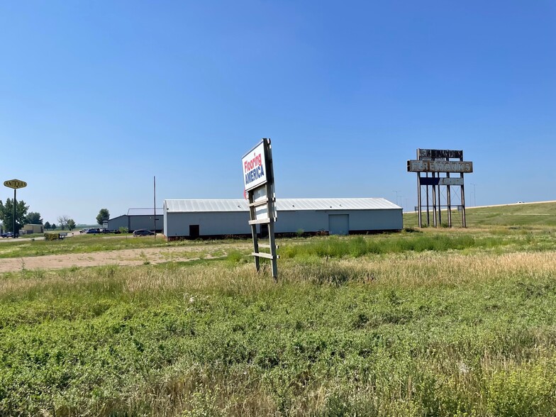 27103 Independence ave, Tea, SD for sale - Primary Photo - Image 1 of 7