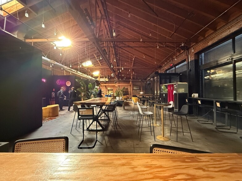 2014-2022 E 7th St, Los Angeles, CA for lease - Interior Photo - Image 3 of 14