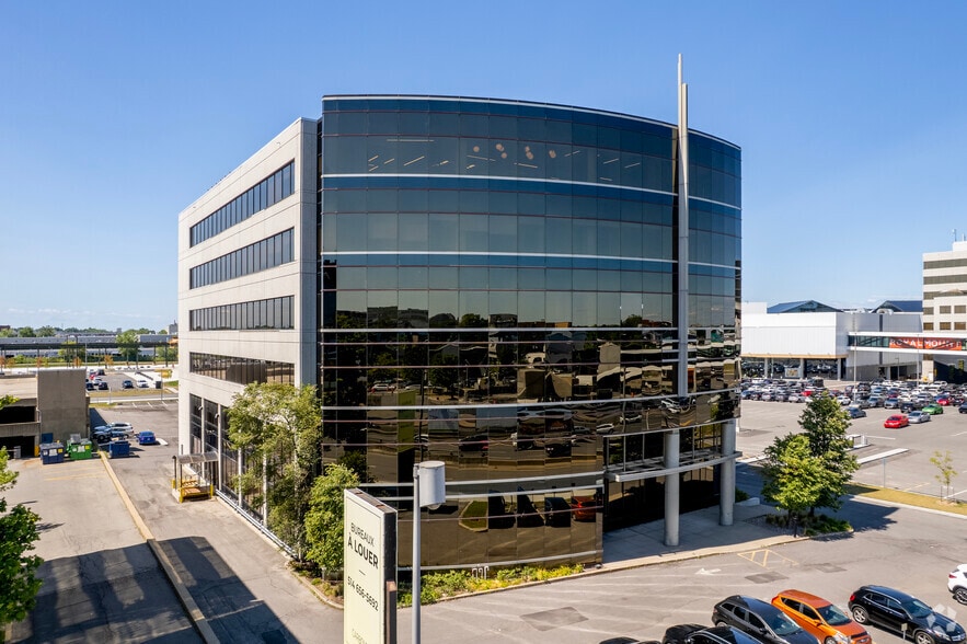8300 Boul Décarie, Montréal, QC for sale - Primary Photo - Image 1 of 1