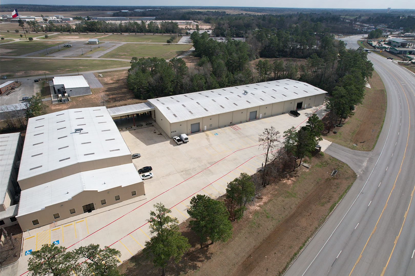 1209 1215 N Fm 3083 Rd E Conroe Tx 77303 Industrial For Sale Loopnet