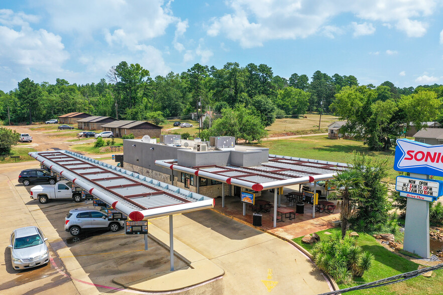 1006 E First St, Hughes Springs, TX for sale - Building Photo - Image 1 of 1