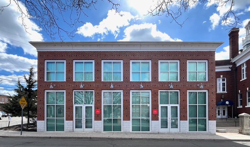 10 Marshall St, Norwalk, CT for sale - Building Photo - Image 1 of 17