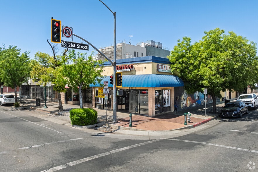 2021 Chester Ave, Bakersfield, CA for lease - Building Photo - Image 3 of 15