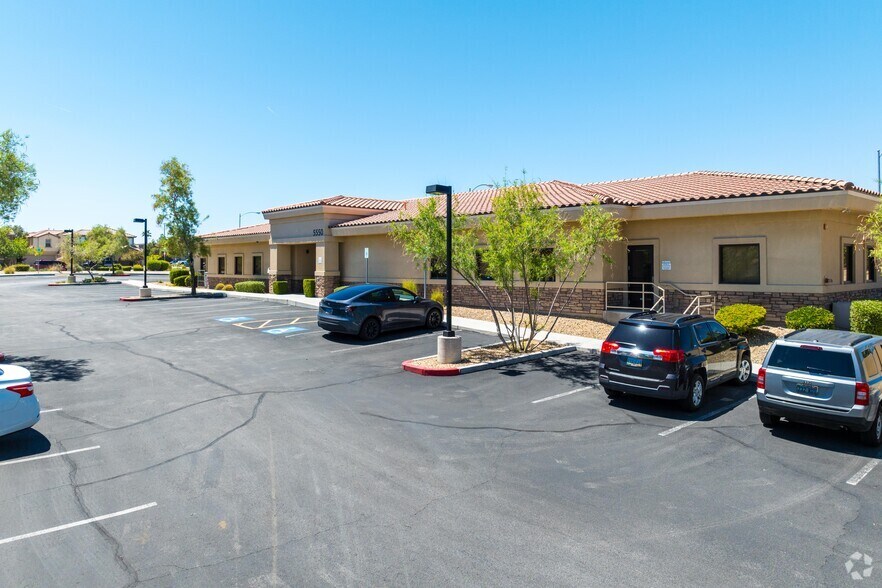 5550 S Jones Blvd, Las Vegas, NV for lease - Building Photo - Image 1 of 4