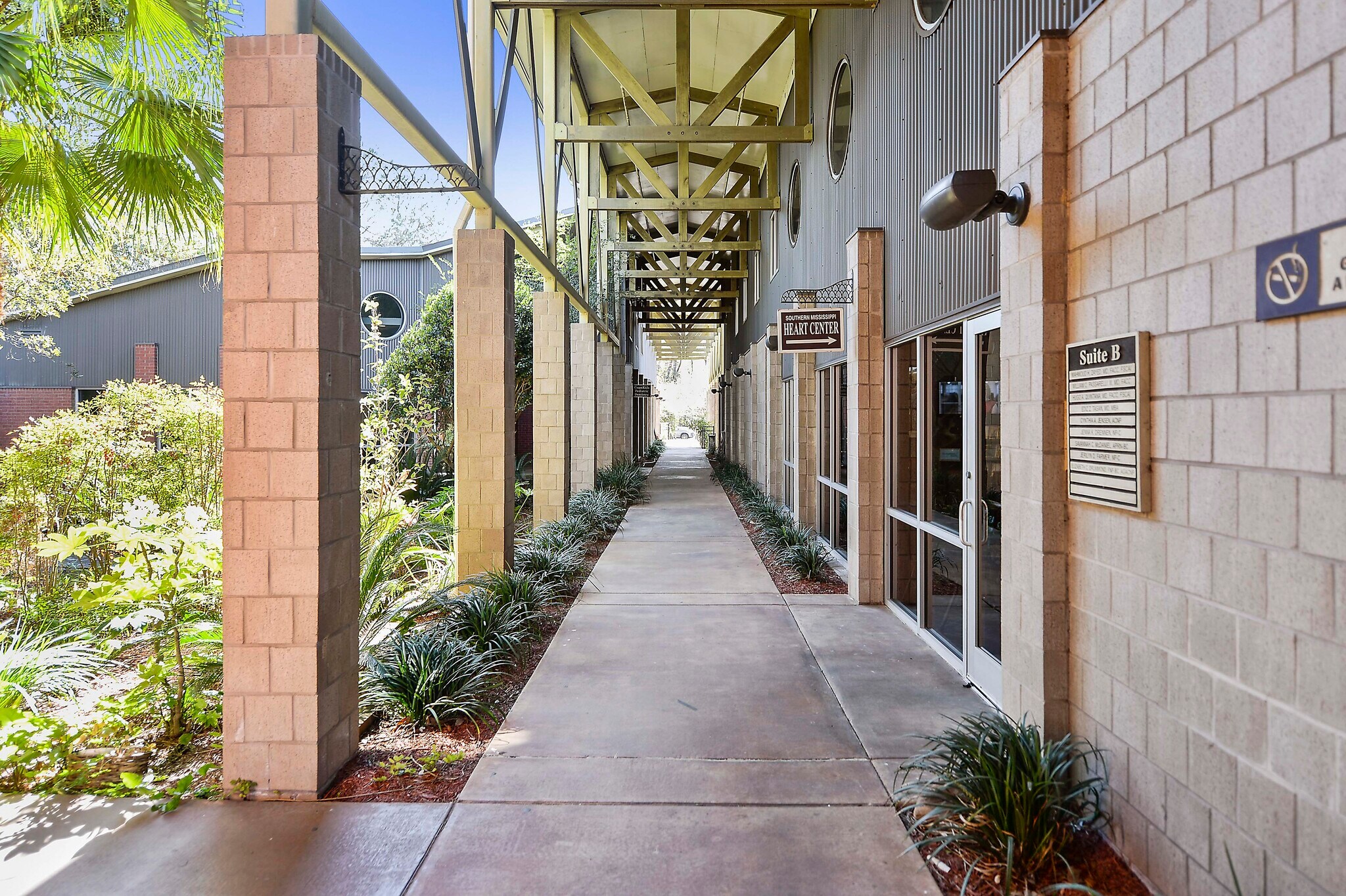 3704 Bienville Blvd, Ocean Springs, MS 39564 Office for Lease