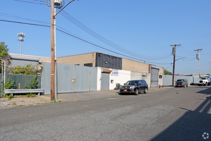 13010 180th St, Jamaica, NY for sale - Primary Photo - Image 1 of 1