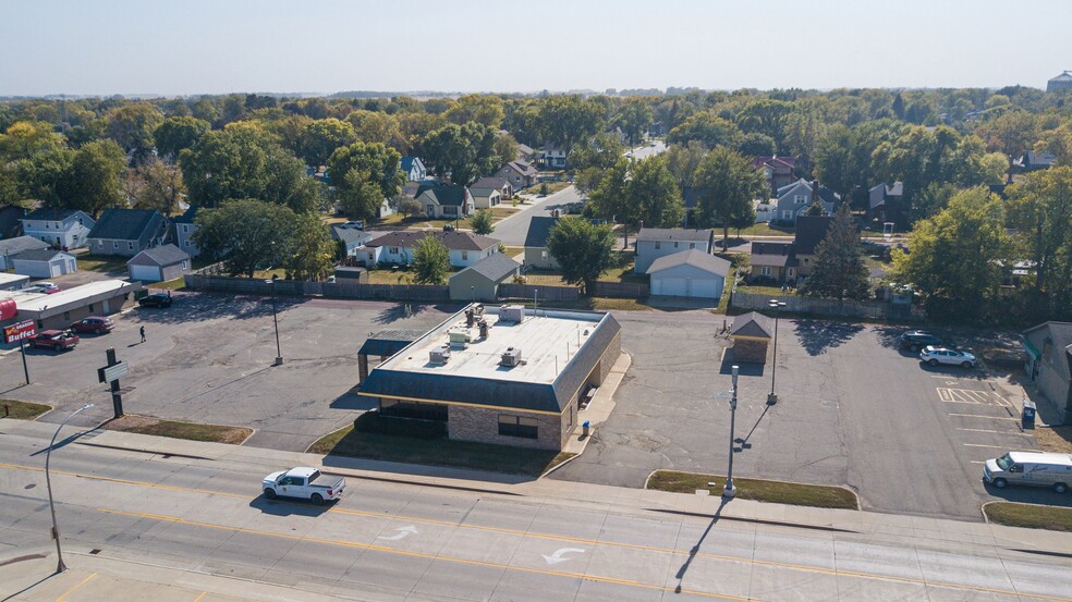 516 E Bridge St, Redwood Falls, MN for sale - Building Photo - Image 3 of 16