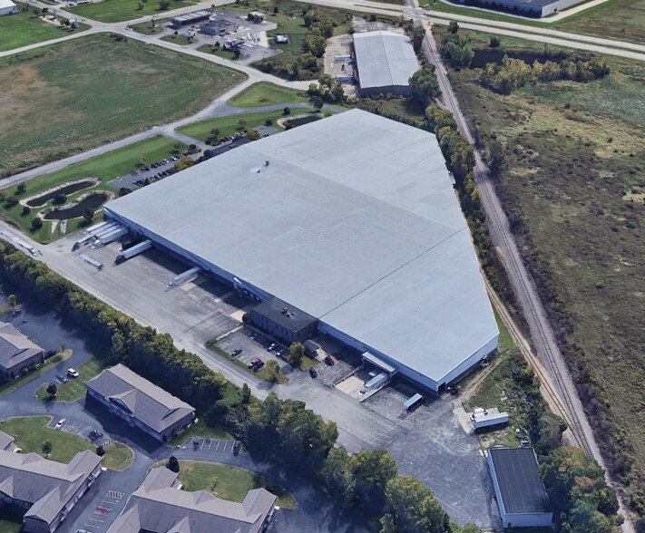 4826 Converters Dr, Appleton, WI for lease - Primary Photo - Image 1 of 9