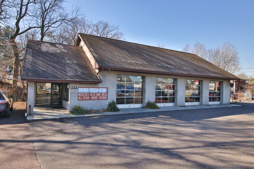 241 Horsham Rd, Horsham Township, PA for sale - Primary Photo - Image 1 of 1