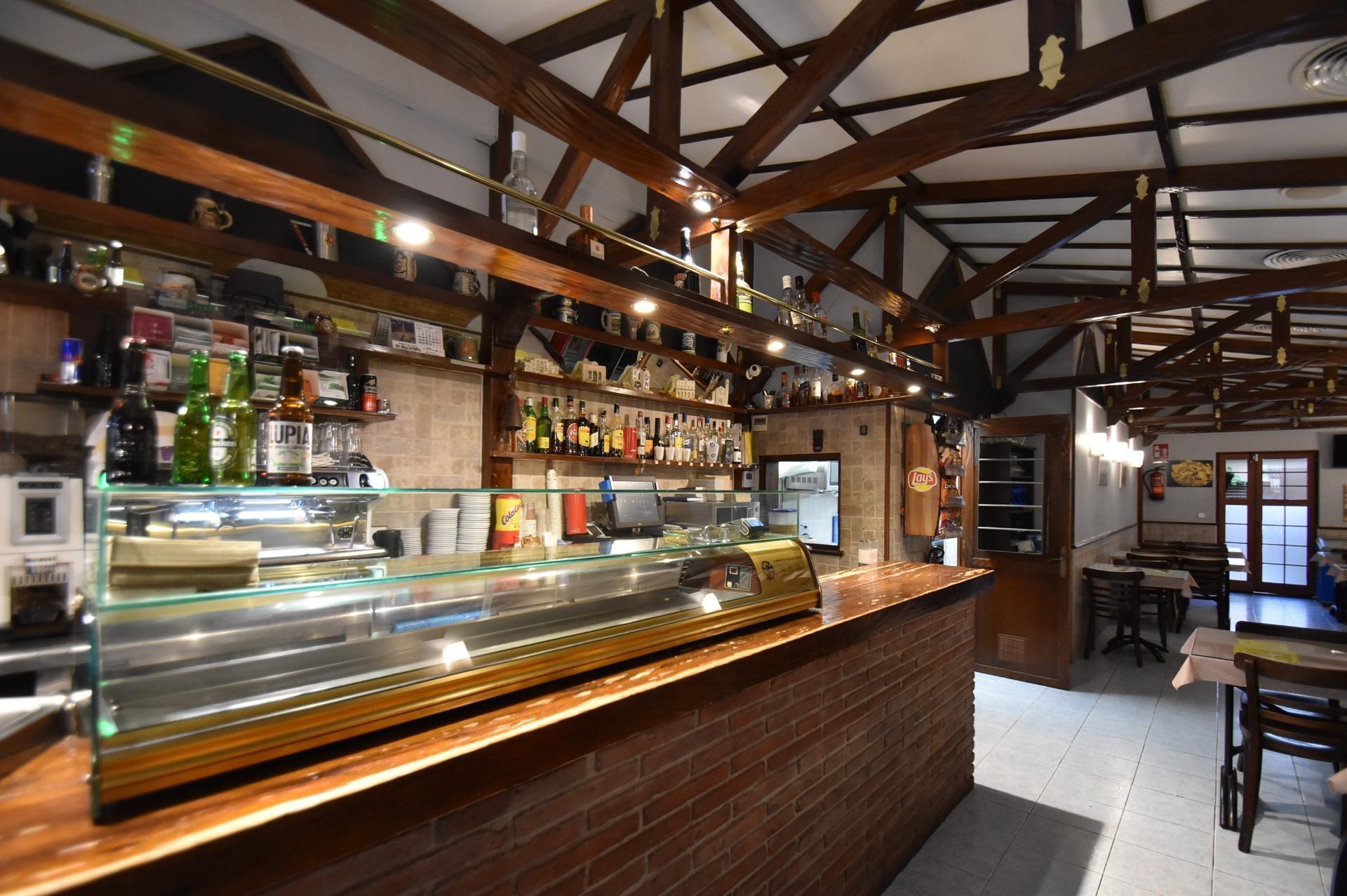 Retail in Vilanova i la Geltrú, Barcelona for lease Interior Photo- Image 1 of 5