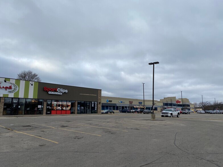 416 Crossroads Dr SW, Rochester, MN for sale - Building Photo - Image 1 of 1