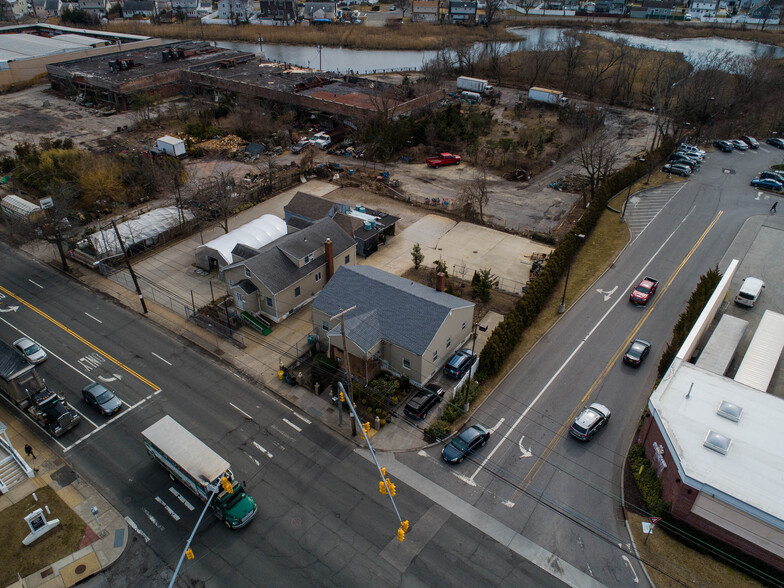 433 Atlantic Ave, Oceanside, NY for sale - Primary Photo - Image 1 of 2